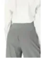 Hoch taillierte karierte Stoffhose