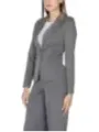 Grauer Tweed Damenanzug mit Blazer