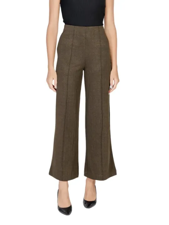 Dunkle, ausgestellte Damenstoffhose mit hoher Taille
