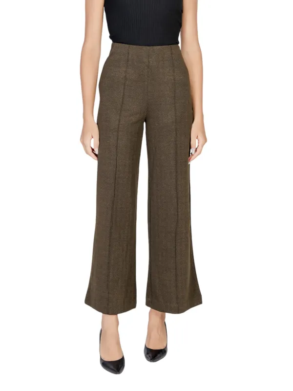 Dunkle, ausgestellte Damenstoffhose mit hoher Taille