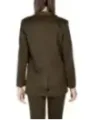 Braune Tweed-Anzug, elegante Frau