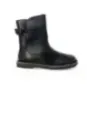 Schwarzer Lederstiefel mit Schnalle