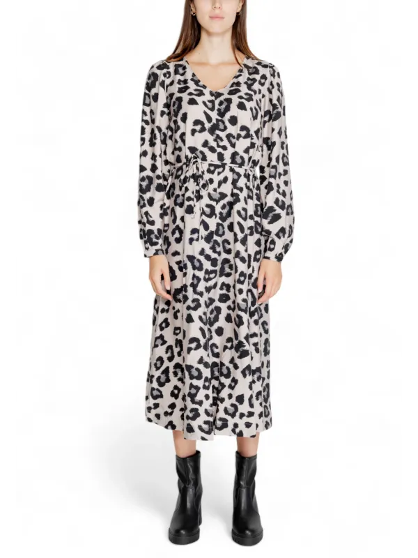 "Jacqueline De Yong Kleider im Sale | Jacqueline De Yong - Jacqueline De Yong Abito Donna online kaufen"|Planet-Deluxe "Jacqueline De Yong Kleider im Sale | Jacqueline De Yong - Jacqueline De Yong Abito Donna online kaufen"|Planet-Deluxe