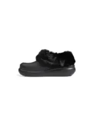 Schwarze Crocs mit weißem Streifen