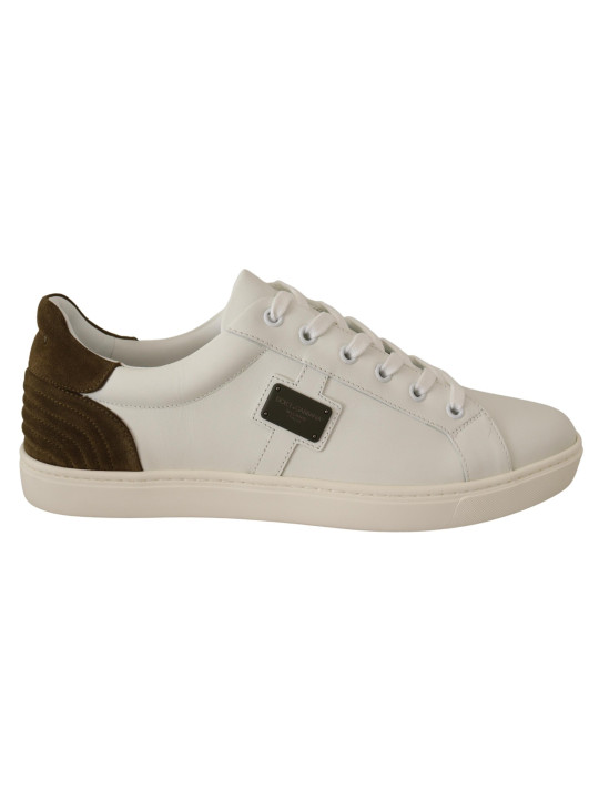 per chi günstig Kaufen-Chic White Leather Sneakers for Men. Chic White Leather Sneakers for Men <![CDATA[Step out in style with these pristine Dolce & Gabbana casual sneakers, a perfect blend of comfort and luxury. These new, tagged, authentic men’s shoes are crafted with hig