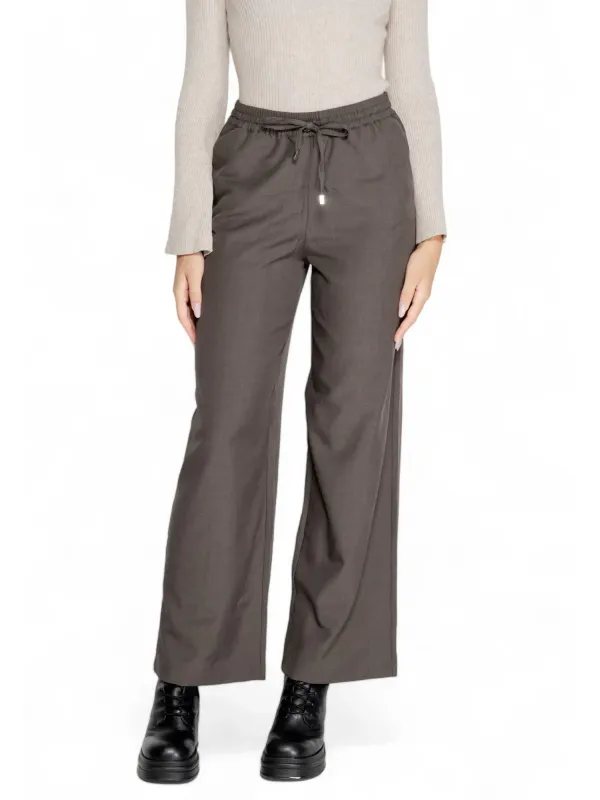 Taupe weite Beinform Hosen mit Kordelzug Taupe weite Beinform Hosen mit Kordelzug