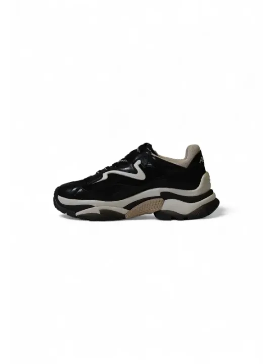Schwarzer Nike Ash 476070 Sneaker