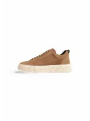 Tan Wildledersneaker mit dicker Sohle