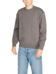 Grauer Strickpullover mit Rastermuster