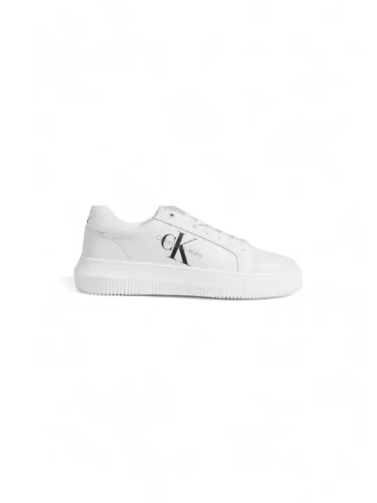 Weiße Calvin Klein Sneakers mit Logo