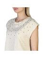 Weiße T-Shirt mit Schulterpolstern