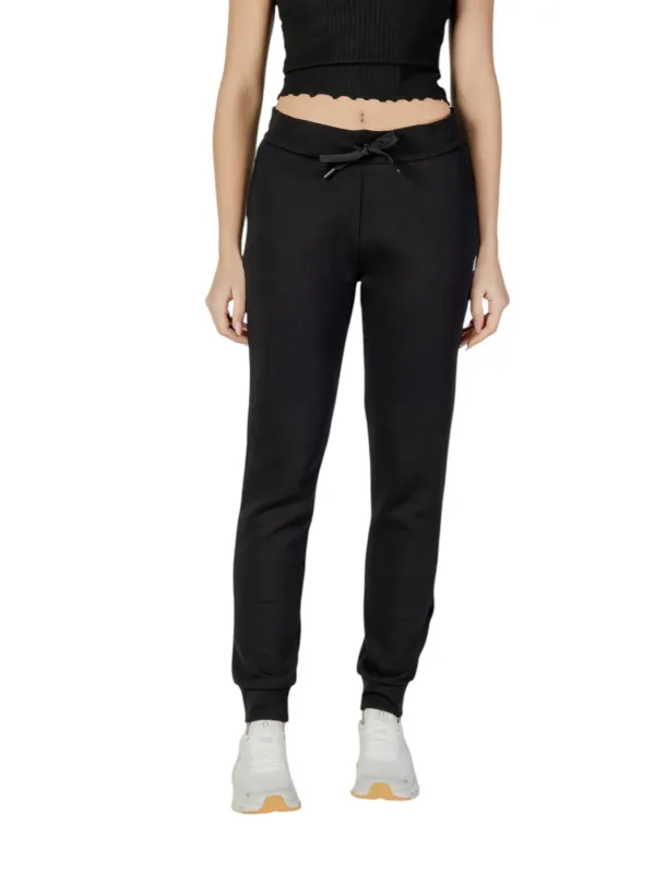 Schwarze Wollhosen mit Bündchen Schwarze Wollhosen mit Bündchen