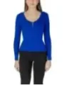 Blauer Strickpullover mit Silber-Reißverschluss