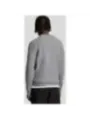 Grauer Strickpullover mit Kabelmuster
