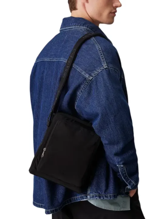 Schwarze Calvin Klein Umhängetasche Nylon