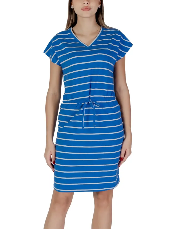 Blau-weiß gestreiftes Sommerkleid mit Kordelzug Blau-weiß gestreiftes Sommerkleid mit Kordelzug