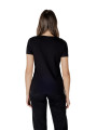 Schwarzes Baumwoll-T-Shirt schlanker Schnitt