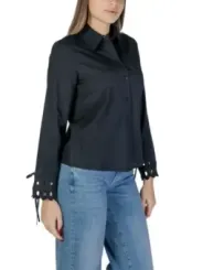 Schwarze Bluse mit Stickdetails