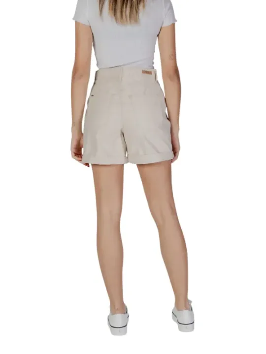 Beige Shorts, hohe Taille, Rückansicht