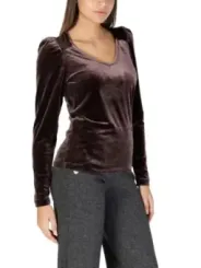 Braunes Samtoberteil graue Hose