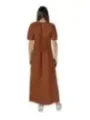 Braunes Maxikleid mit Rückenausschnitt