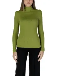 Grüne Seidenbluse mit Puffärmeln