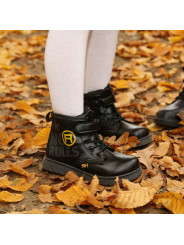 Schwarze Lederstiefeletten mit Schnallen
