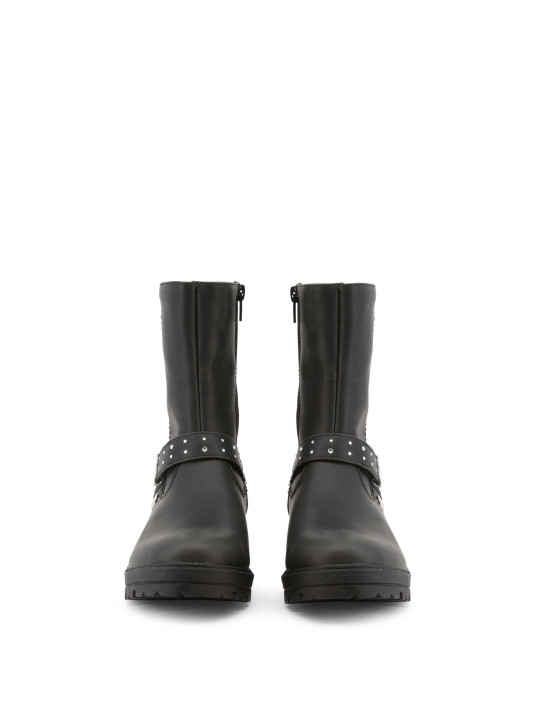 Schwarze Lederstiefel mit Silbernieten
