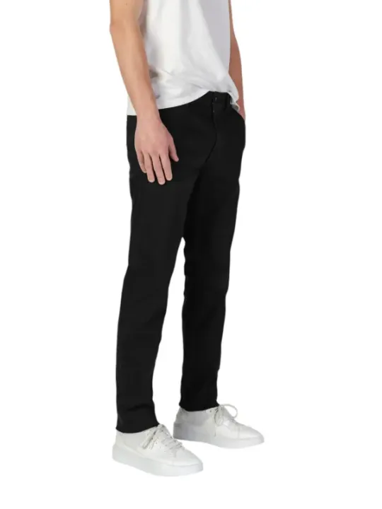 Schlanke schwarze Stretch-Denim Jeans