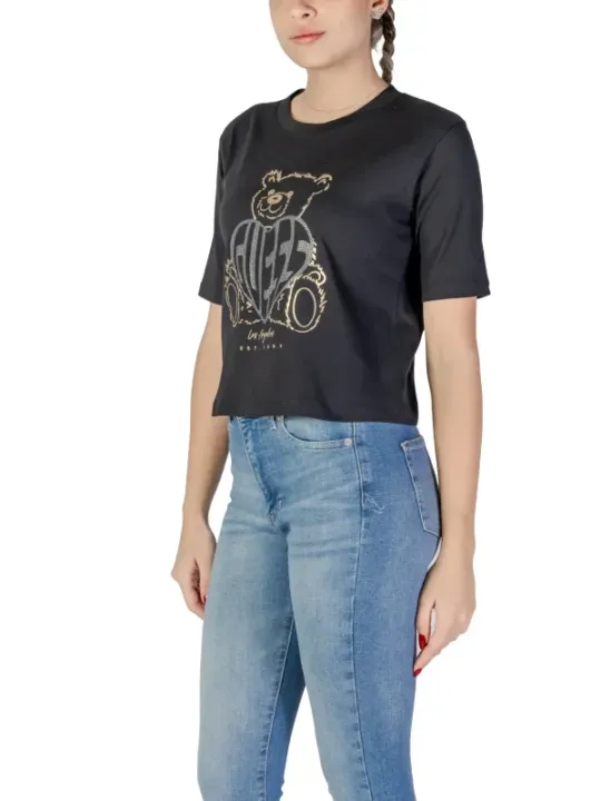Gestickter Bär auf schwarzem T-Shirt