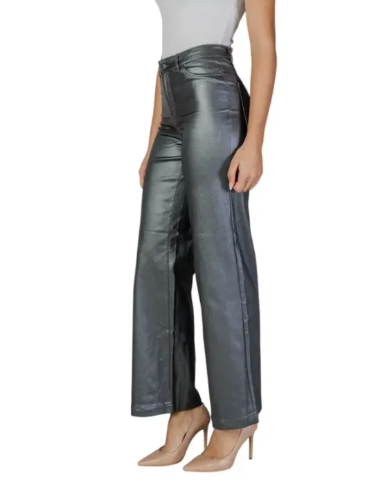 Chic Lederhose mit hohem Bund
