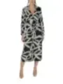 Gemustertes schwarzes und weißes Kleid