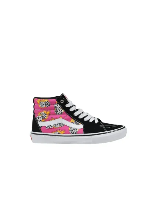 Schwarze Vans mit pinkem Absatz