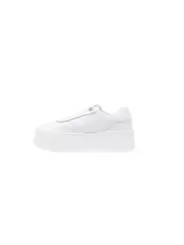 Weiße Tommy Hilfiger Sneaker Detailaufnahme