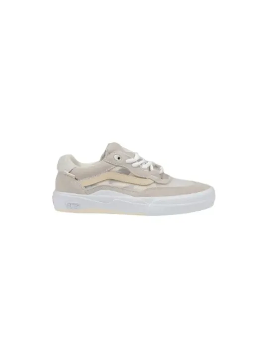 Beige Creme Vans Sneakers Nahaufnahme