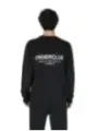 Schwarzes Langarmshirt und Hose