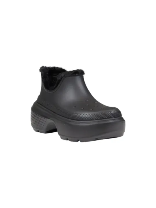 Graue Crocs Chelsea Stiefel mit Fell