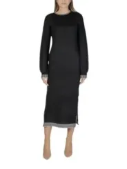 Schwarzes Kleid mit Streifen-Detail