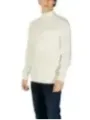 Weißer Calvin Klein Rollkragenpullover Jeans