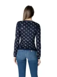 Guess Jeans und Kreuz-Shirt