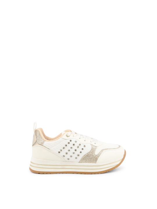 Weiße Sneaker mit dicker Sohle