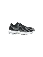 Schwarzer New Balance Laufschuh