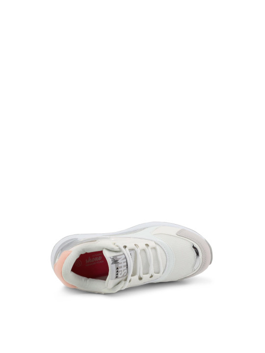 Weiße Sneaker mit rotem Futter
