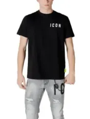 Mann trägt Icon T-Shirt Jeans