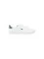 Weißer Lacoste-Sneaker mit Krokodil.