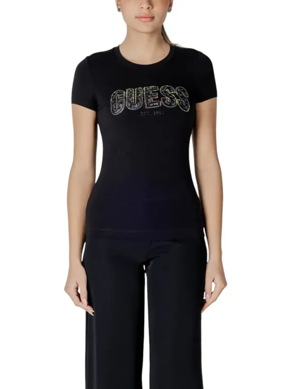 Schwarzes Guess T-Shirt und Hose