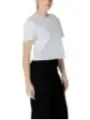 Weißes Guess Active T-Shirt präsentiert