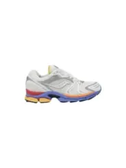 Weiße Saucony Laufschuhe mit Dämpfung