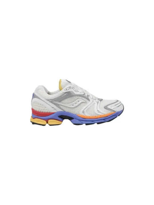 Weiße Saucony Laufschuhe mit Dämpfung