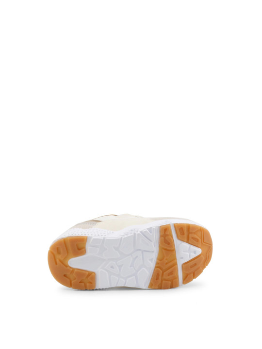 Weißer Sneaker mit klobiger Sohle